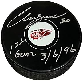 CHRIS OSGOOD Aláírt Detroit Red Wings Puck - 1. Cél 3/6/96 Felirat, - Dedikált NHL Korong