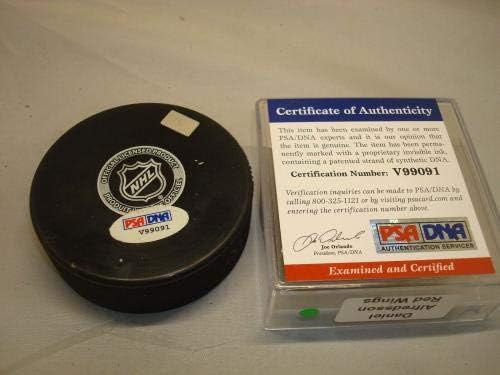 Daniel Alfredsson Aláírt Detroit Red Wings Jégkorong Autogramot PSA/DNS-COA-1A - Dedikált NHL Korong