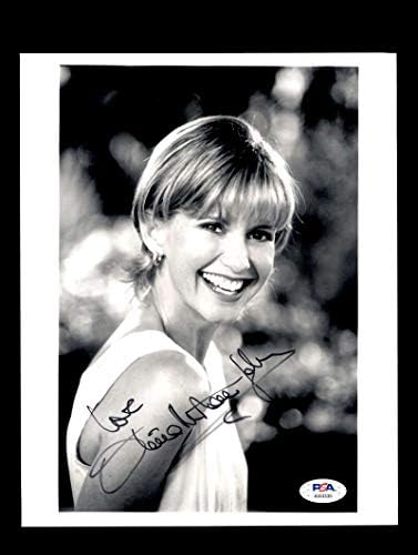 Olivia Newton-John a PSA DNS-Coa Aláírt 8x10 Fotó Autogramot